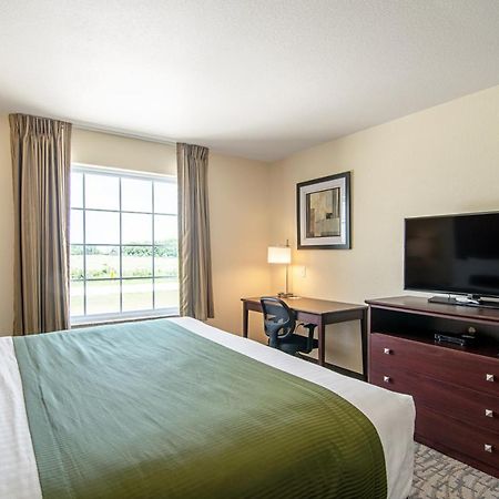Cobblestone Hotel & Suites - Paxton ภายนอก รูปภาพ